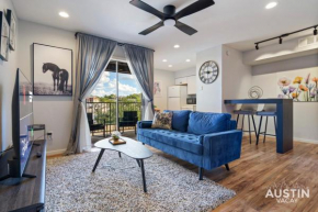 Comfy ATX Apt plus Balcony and Smart TV and Free Parking